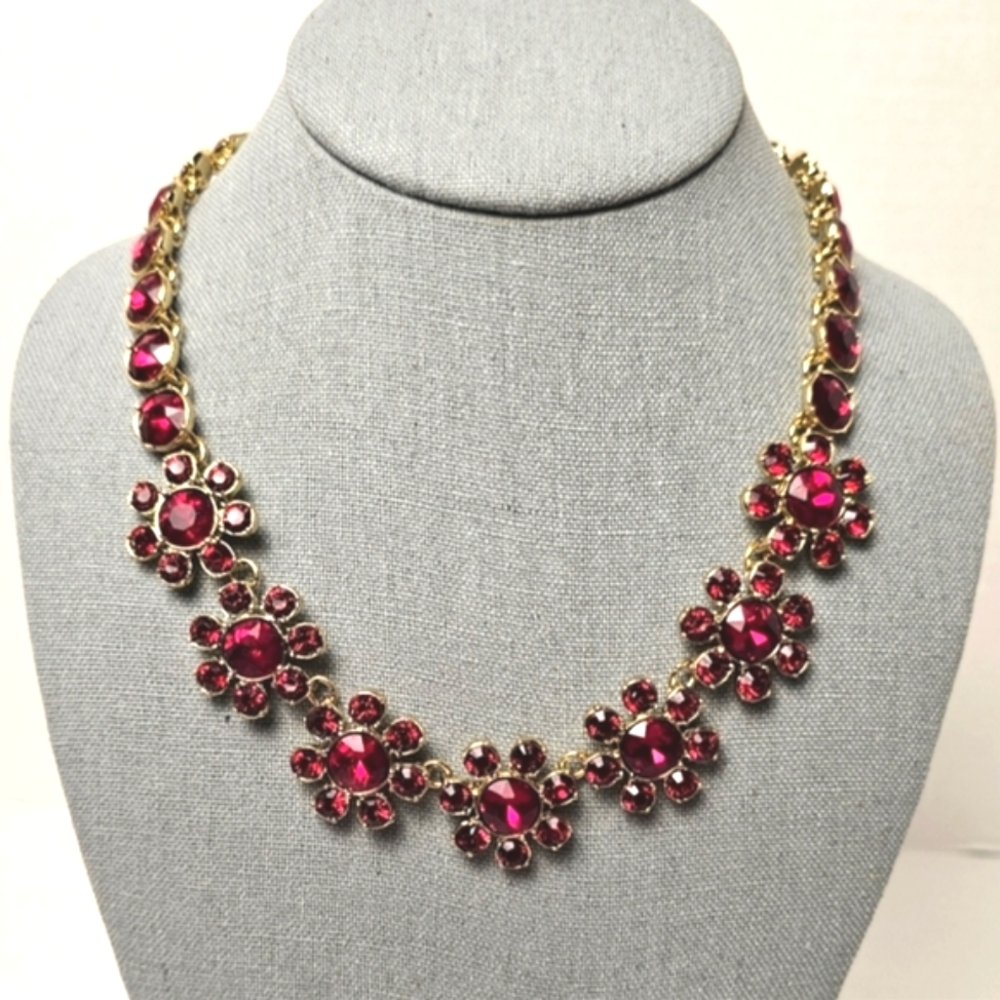 [TALBOTS] Gold Toned Red Rhinetones Flower Statement Necklace [Rare Find]